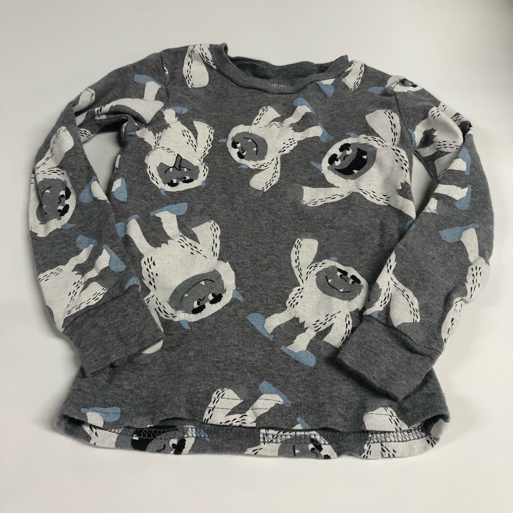 Carters Boys Long Sleeve Yetti Pajama Top Gray and White 4T
